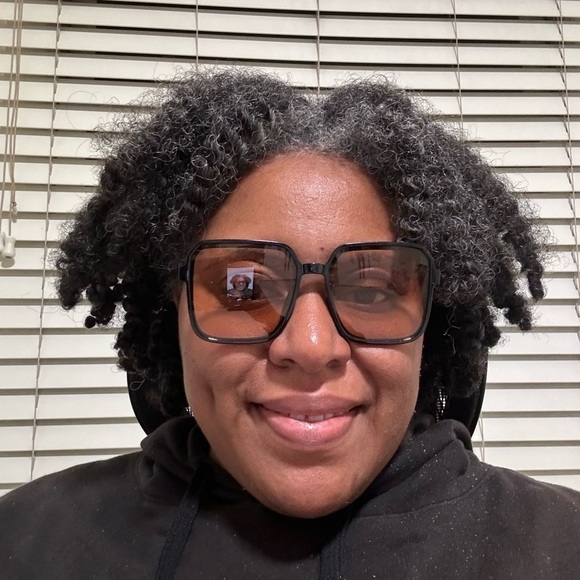 Chic Black Sunglasses with Brown Tinted Lenses - Picture 7 of 7